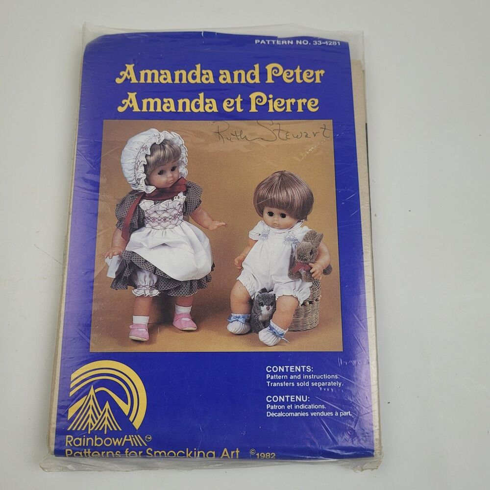 1982 RAINBOW HILL Pattern for Smocking Art Amanda and Peter No 33